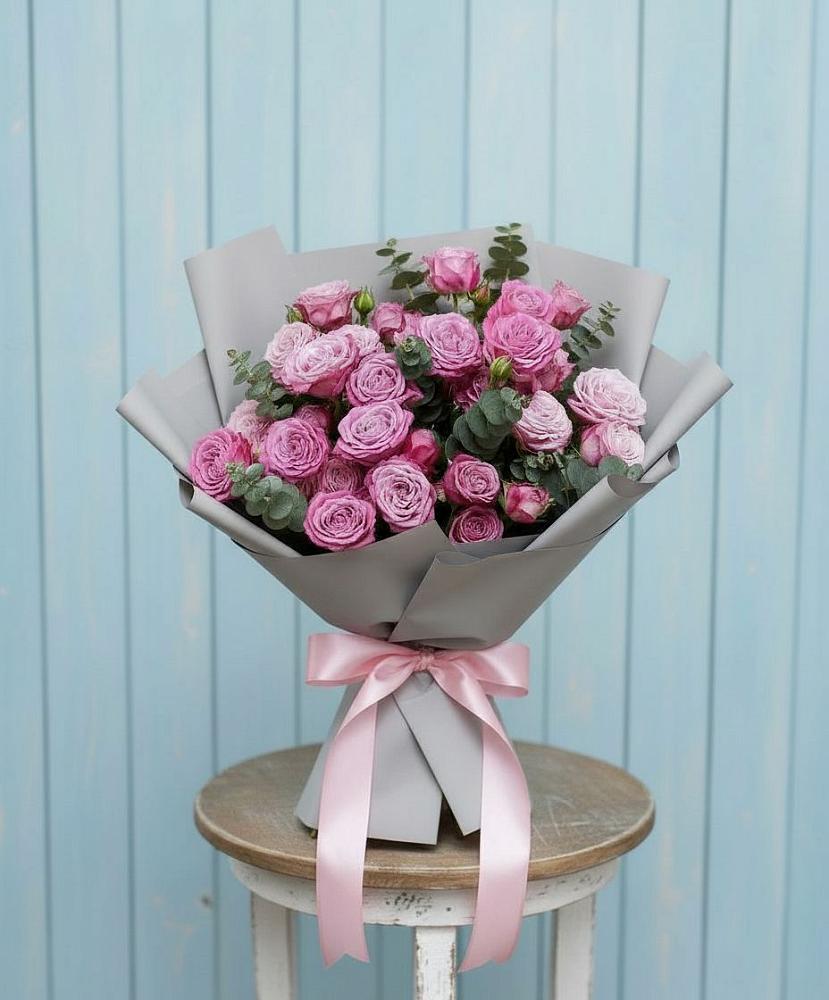 Композиция Яркий комплимент в Бакалы Башкортостан Букет цветов из: Розы в Бакалы Башкортостан