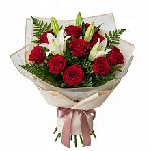 Букет высокая поэзия в Бакалы Башкортостан Букет цветов из:  Лилии и Розы в Бакалы Башкортостан