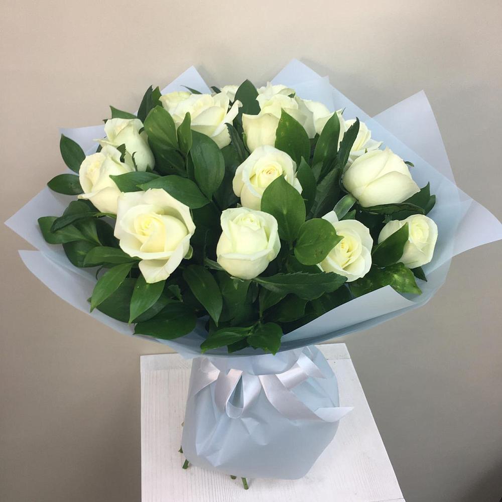 15 Белых роз Проуд в Бакалы Башкортостан Букет 15 Белых роз Проуд в Бакалы Башкортостан