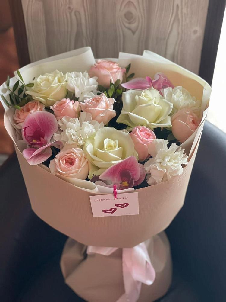 Букет ноктюрн в Бакалы Башкортостан Букет цветов из: Орхидеи, Розы и Гвоздики в Бакалы Башкортостан