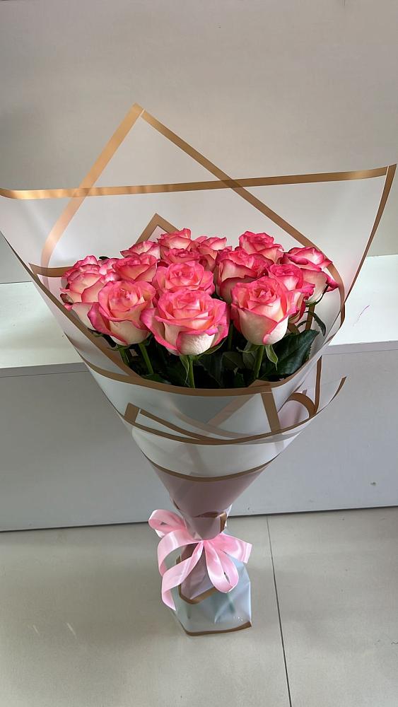 Розовые розы Сеньорита в Бакалы Башкортостан Букет Розовые розы Сеньорита в Бакалы Башкортостан
