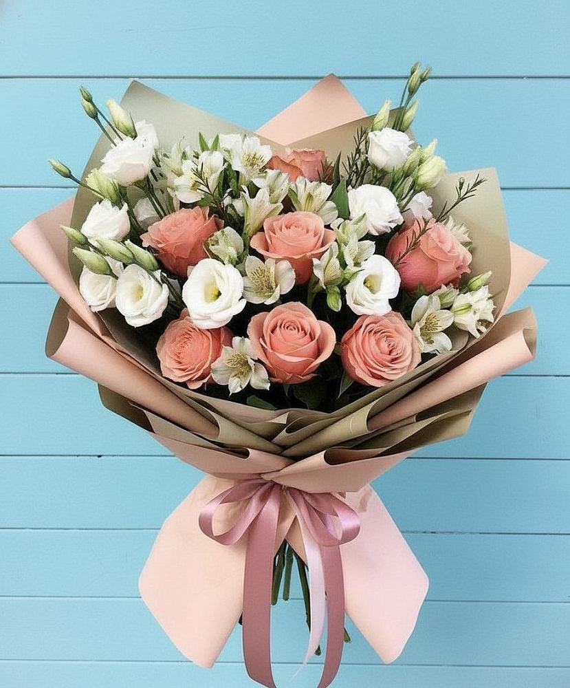 Букет олимп в Бакалы Башкортостан Букет цветов из: Розы, Альстромерии и Лизиантусы в Бакалы Башкортостан
