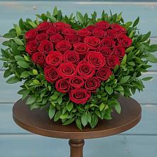 Композиция Сердце в любви в Бакалы Башкортостан Цветочная композиция из Розы в виде сердца в Бакалы Башкортостан