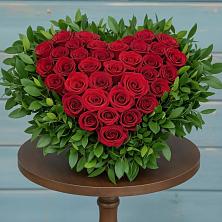 Композиция Сердце в любви в Бакалы Башкортостан Цветочная композиция из Розы в виде сердца в Бакалы Башкортостан