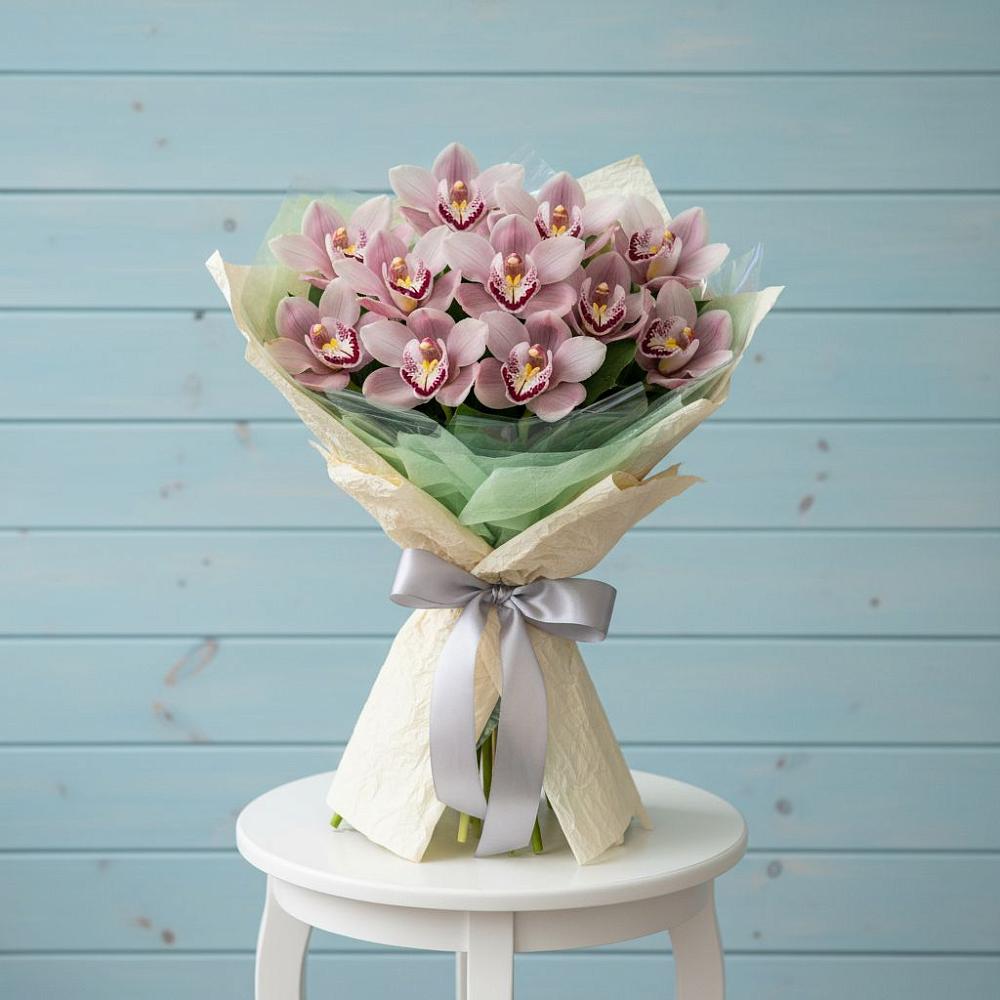 Букет 11 орхидей в Бакалы Башкортостан Букет цветов из: Орхидеи и Розы в Бакалы Башкортостан