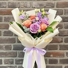 Букет цветочные ноты в Бакалы Башкортостан Букет цветов из:  Лизиантусы и Розы в Бакалы Башкортостан