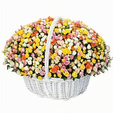 Премиум корзина Кустовых Роз в Бакалы Башкортостан Премиум букет из: Розы в Бакалы Башкортостан