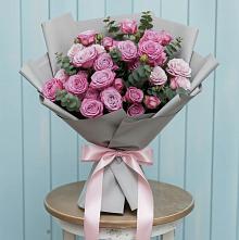 Композиция Яркий комплимент в Бакалы Башкортостан Букет цветов из:  Розы в Бакалы Башкортостан